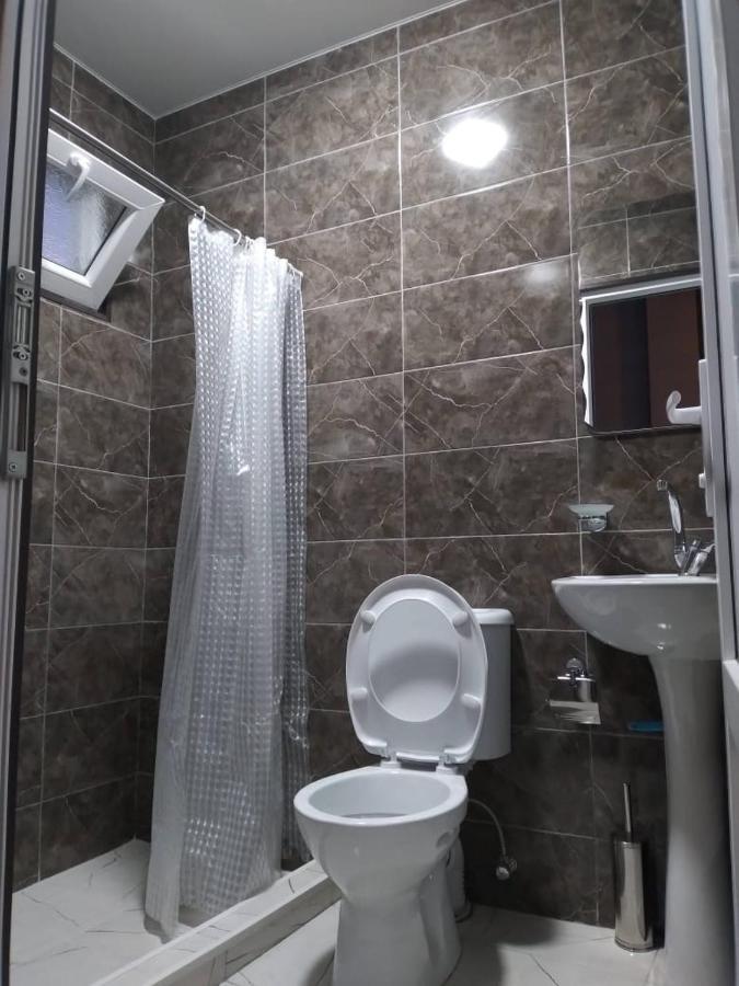 Small Guest House Kvariati Exterior foto